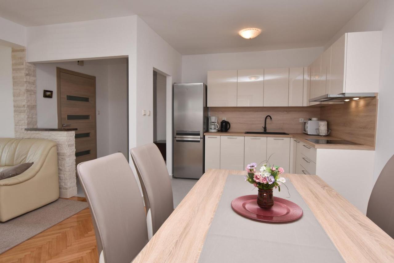 Apartments Danica Primosten Luaran gambar