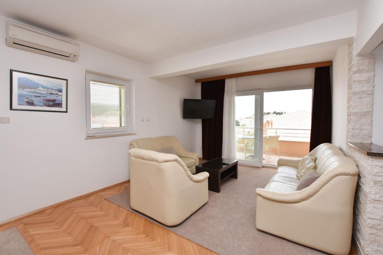 Apartments Danica Primosten Luaran gambar