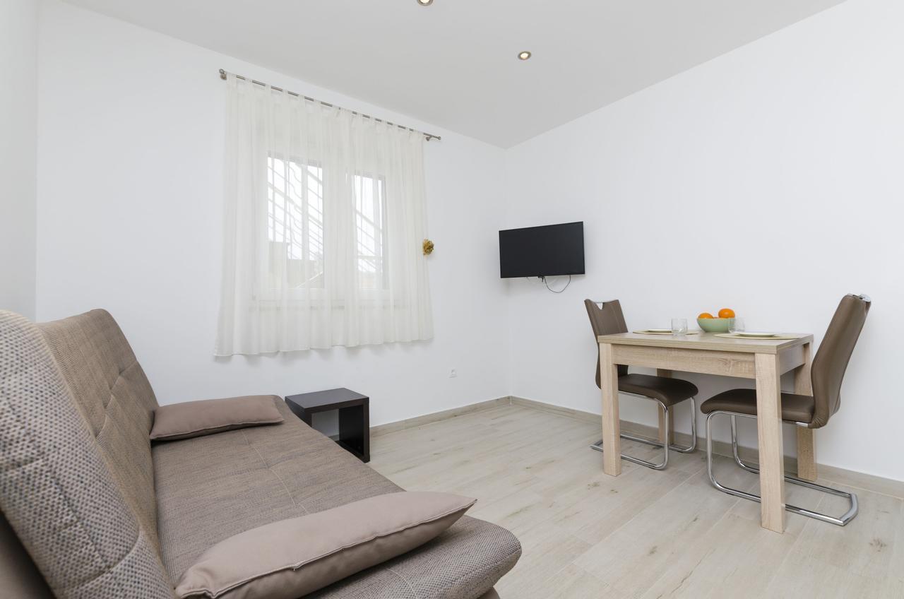 Apartments Danica Primosten Luaran gambar