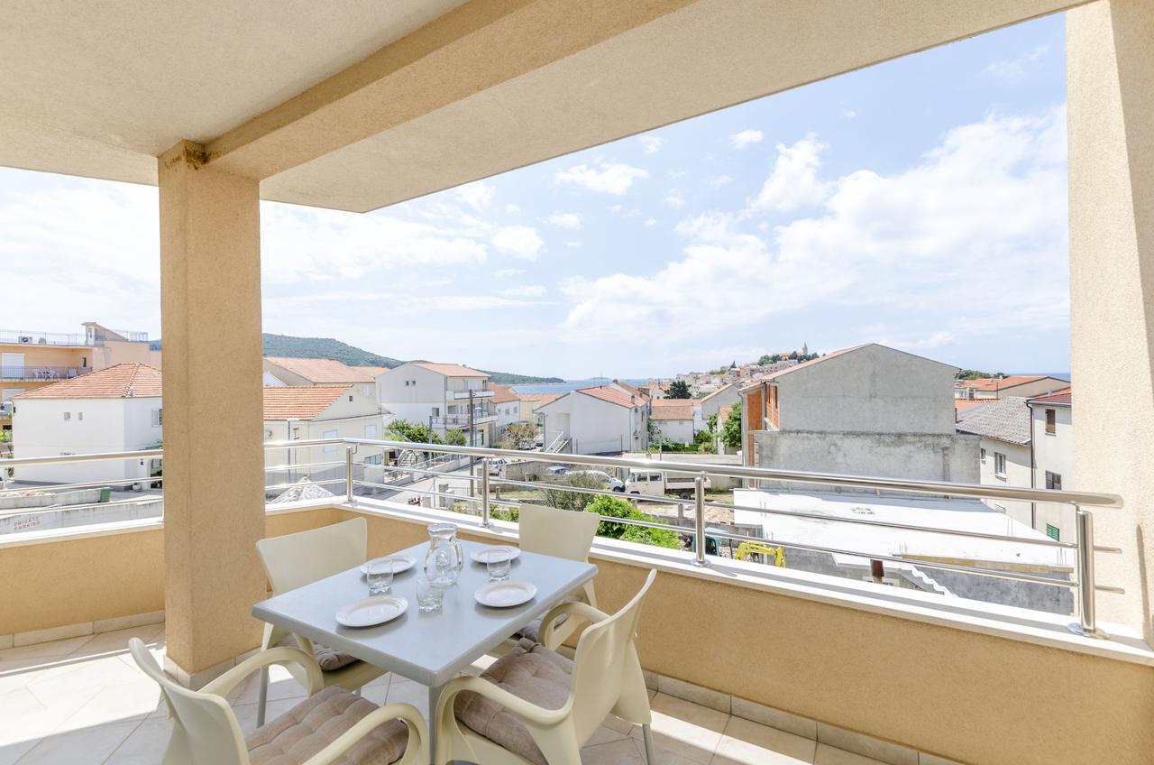 Apartments Danica Primosten Luaran gambar
