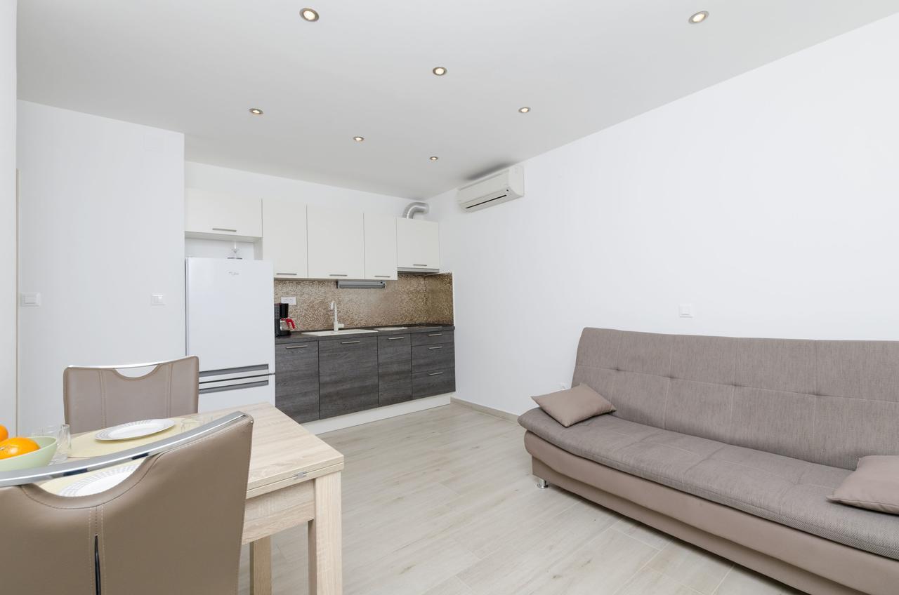 Apartments Danica Primosten Luaran gambar