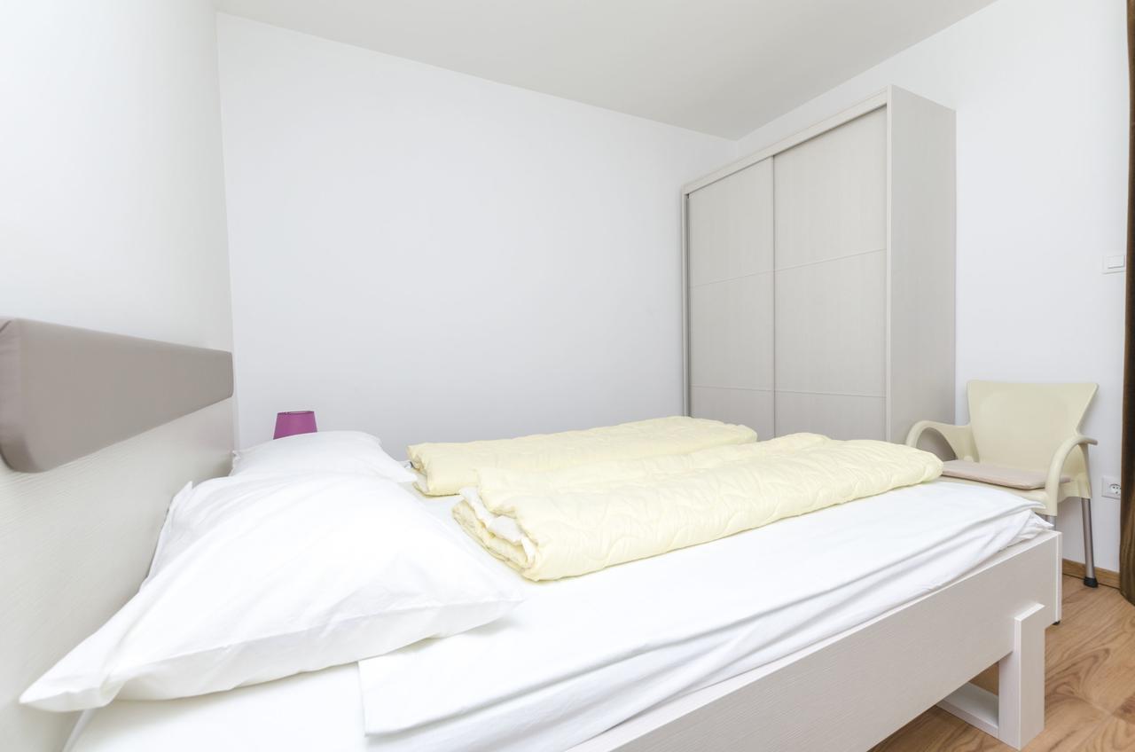Apartments Danica Primosten Luaran gambar