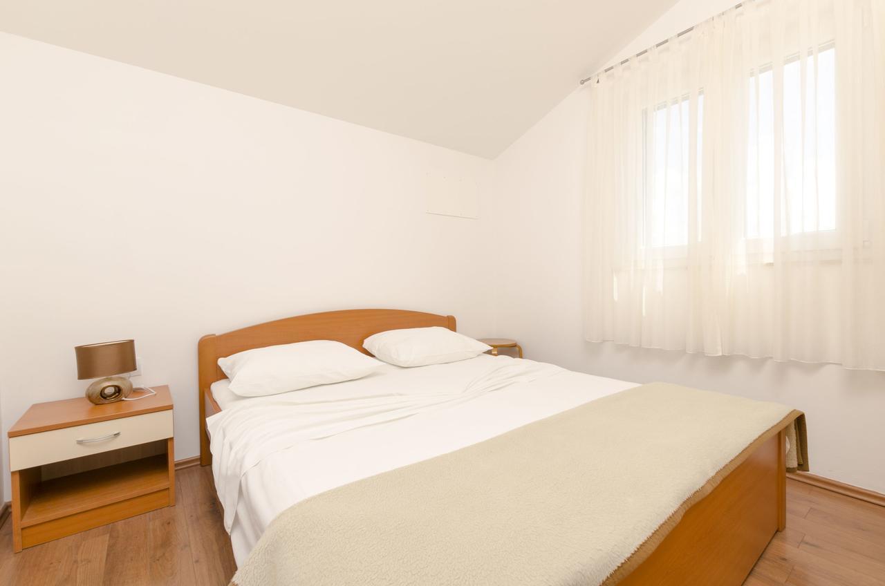 Apartments Danica Primosten Luaran gambar