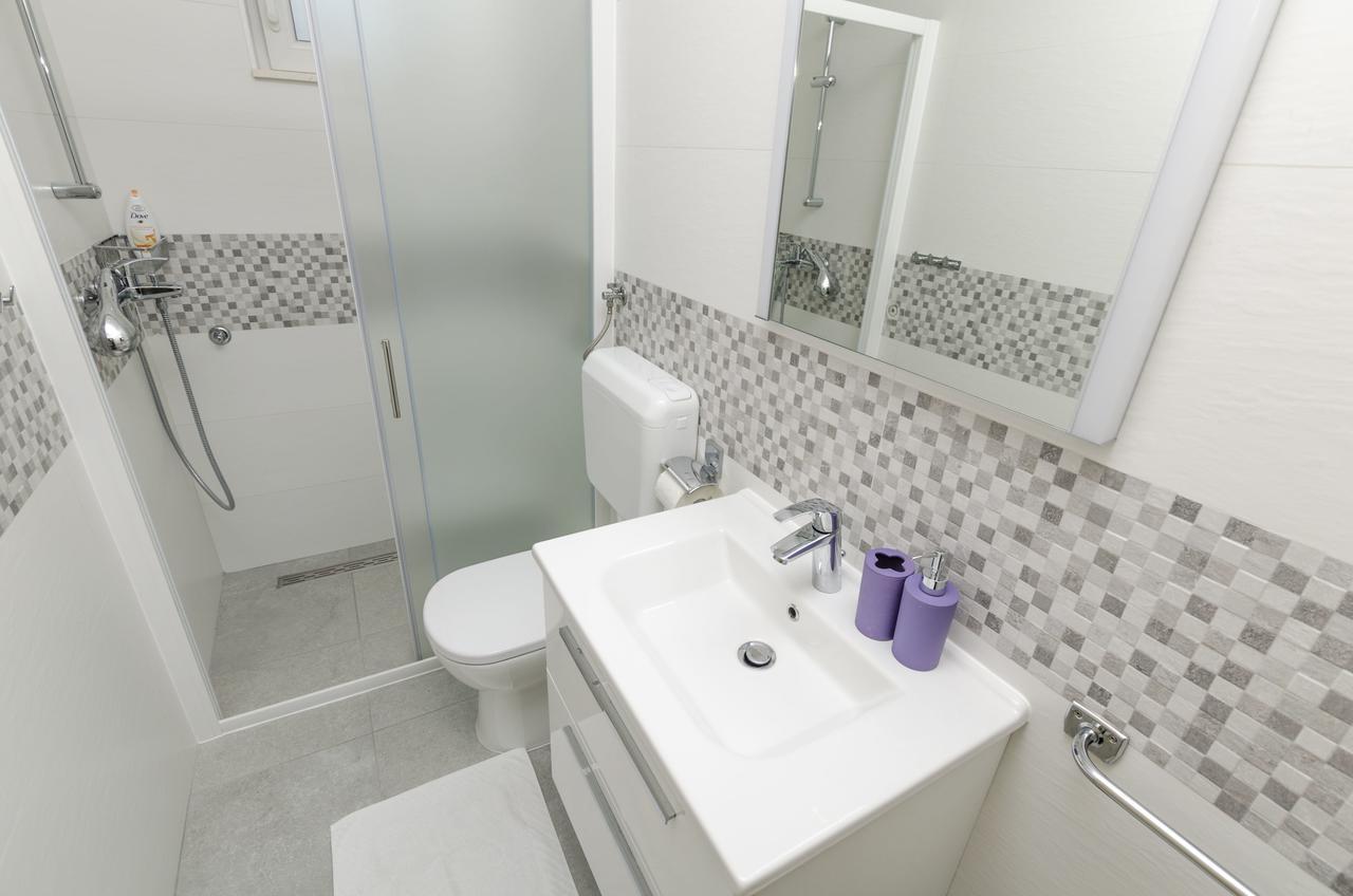 Apartments Danica Primosten Luaran gambar