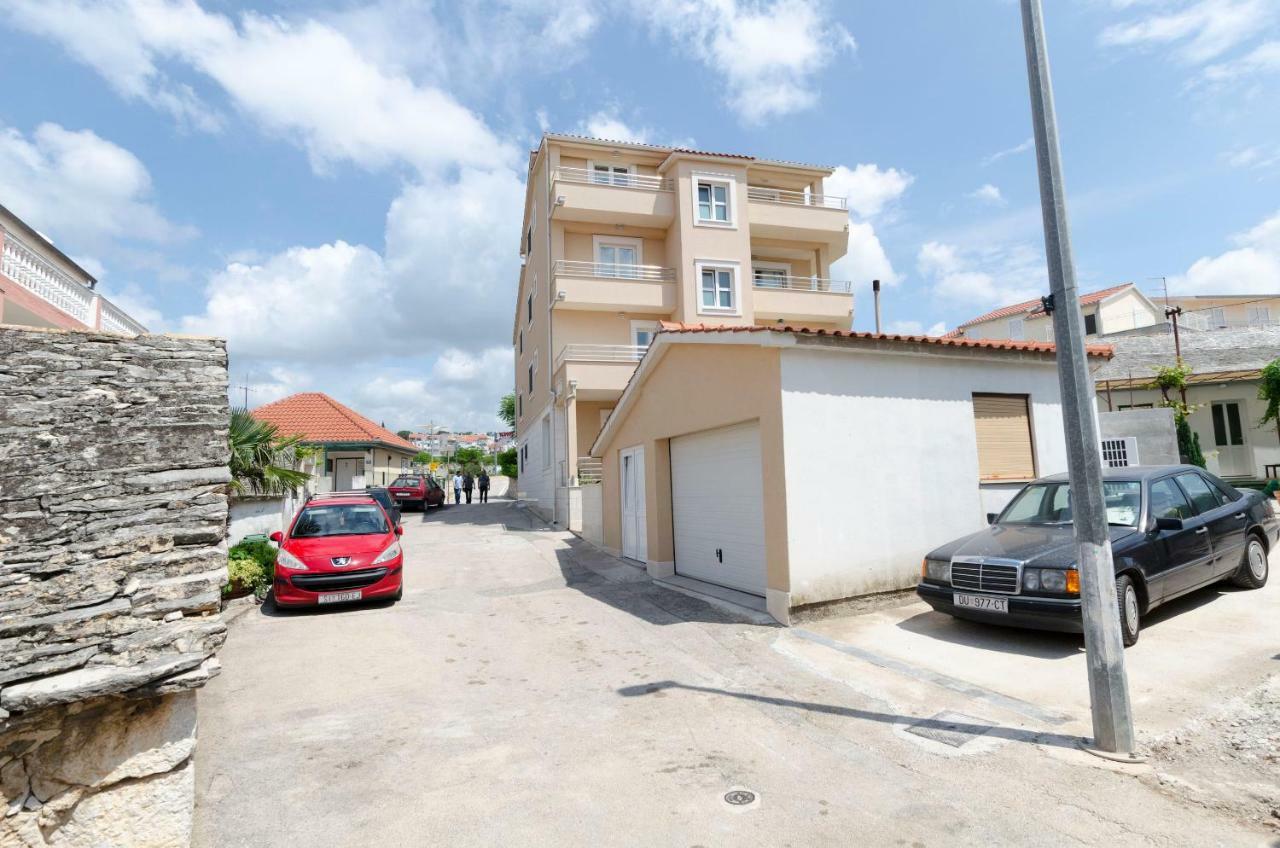 Apartments Danica Primosten Luaran gambar